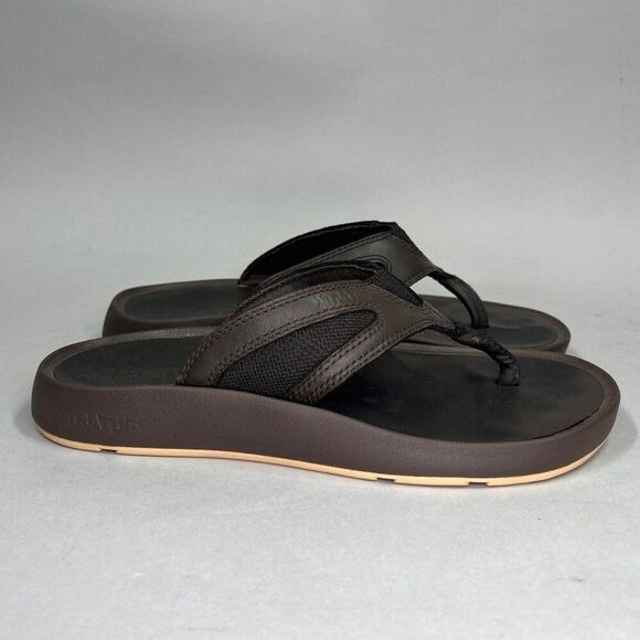XtraTuf Women's Size 7 South Shore Leather Thong Flip Flop Sandals - Picture 1 of 11